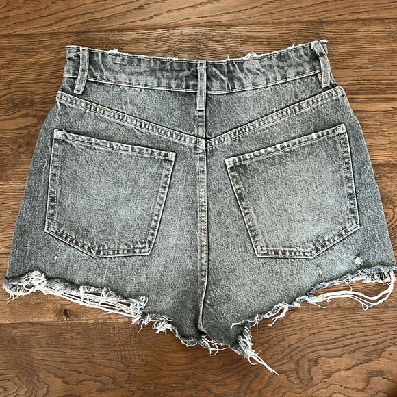 Zara washed black distressed denim shorts 4 - Picture 2 of 4